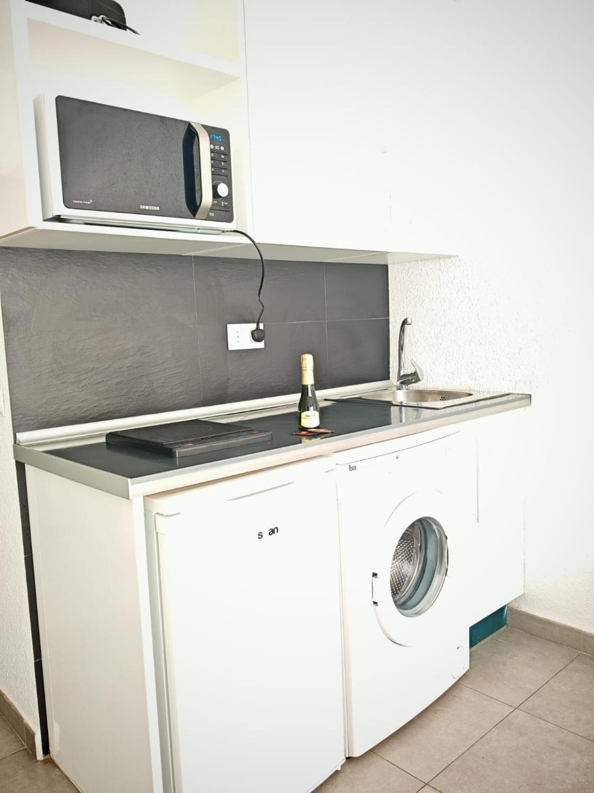 דירות Apartamento Malaga Port מראה חיצוני תמונה